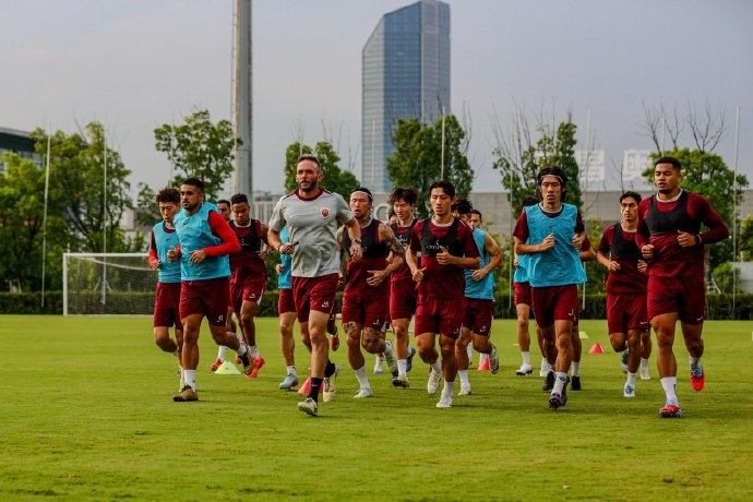 开云-海港队本周三重新集结,全身心投入到下一阶段备战训练中