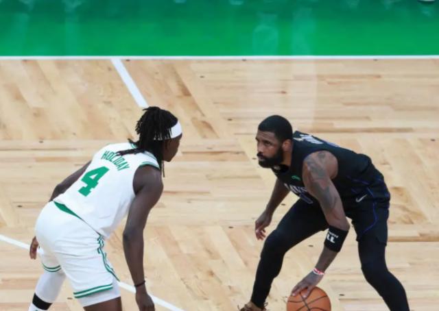 开云官网-防到欧文19中6+正负值第1!绿军挖来霍勒迪真香